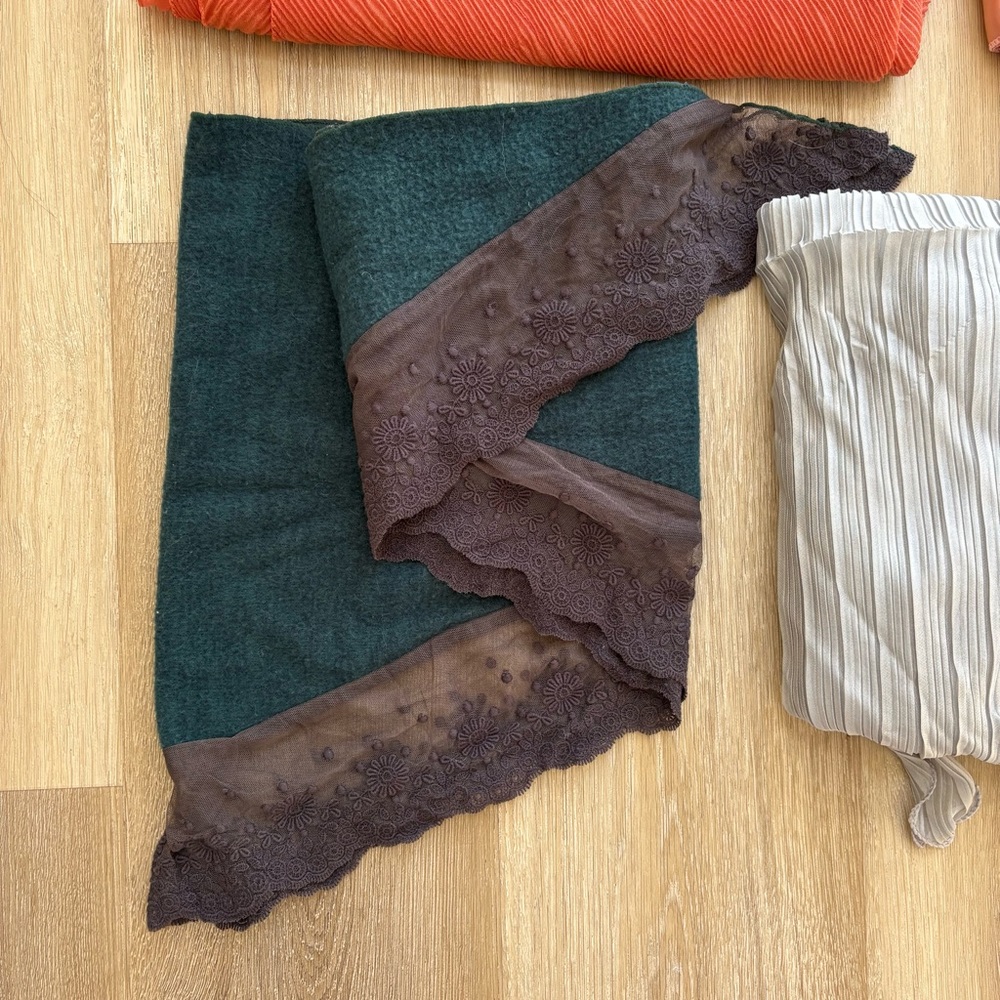 Scarf Collection - Picture 7 of 7
